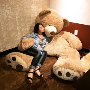 Meet your Posher, Ele